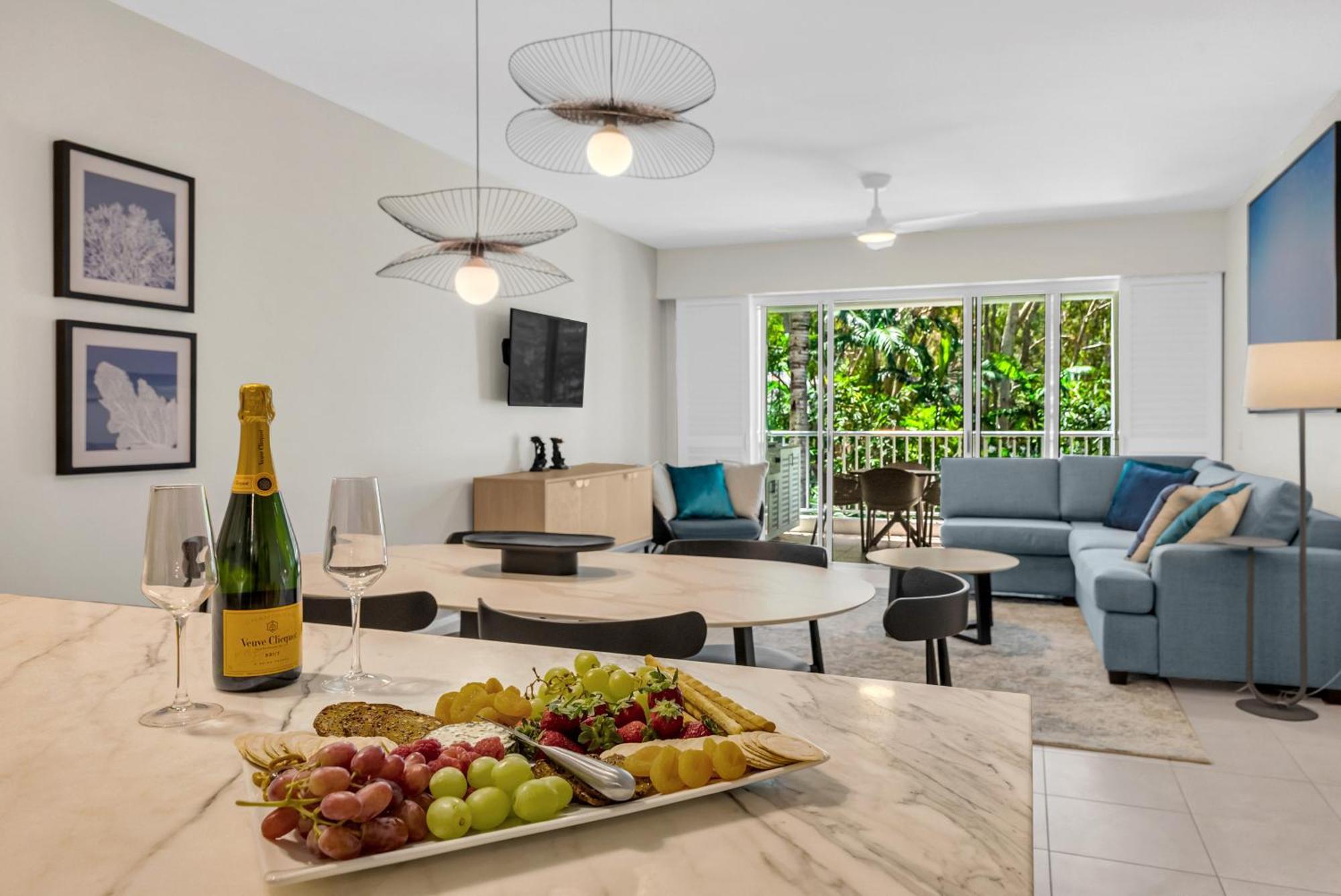 Elysium Private Apartments At Beach Club & Spa Palm Cove Bagian luar foto